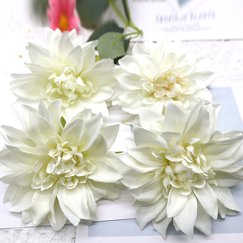 Couleur blanc cassé