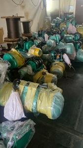 Katrol listrik tugas berat dirancang untuk mengangkat beban ekstra berat dalam situs konstruksi - Product Image 3