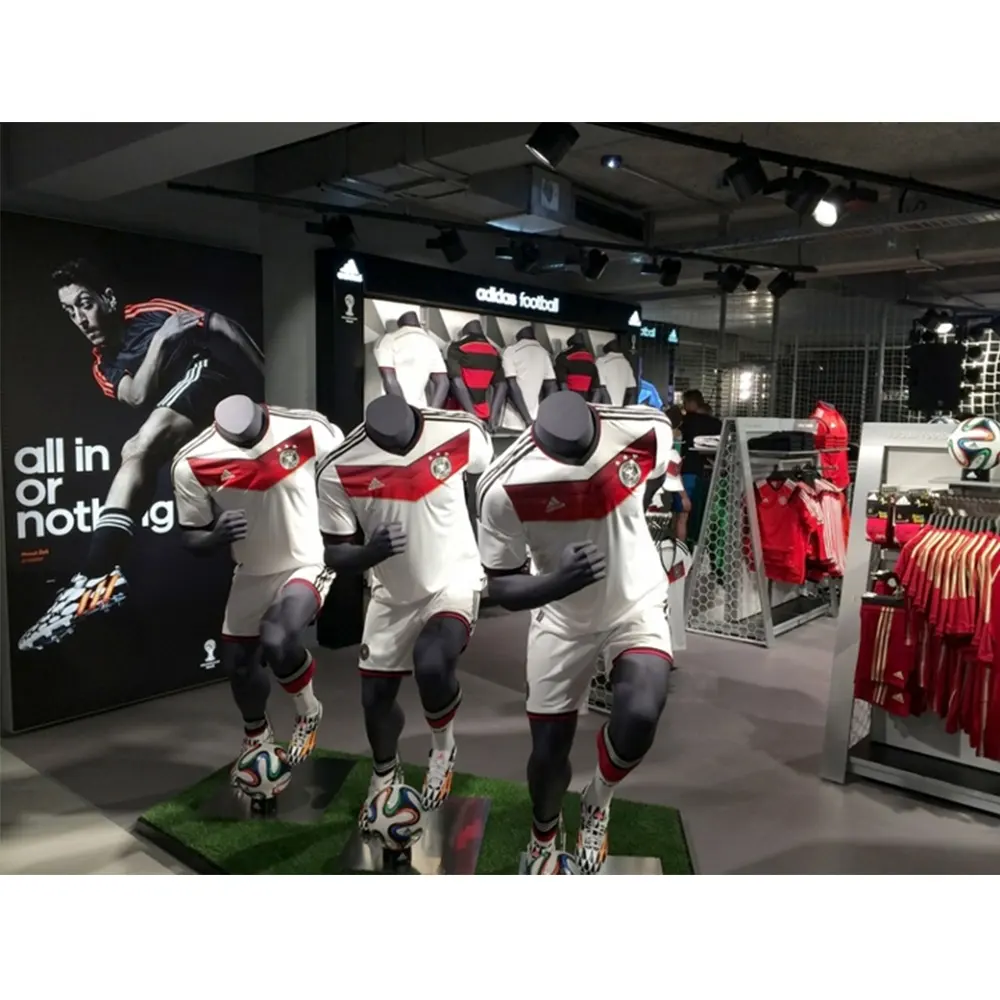 Il Design d'interni del Layout del negozio sportivo moderno indossa scarpe per abbigliamento all'aperto negozio di abbigliamento sportivo mobili per Showroom