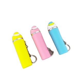 Chegada NOVA Bonito Mini Copa Chaveiro Batom Titular Mochila Pingente para Owala Thermos Cup, Presentes