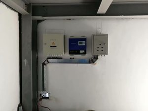 ヒューズブレーカー付きコンバイナーボックス屋外使用10弦入力1出力ソーラーパネル用のカスタマイズ可能なDCコンバイナーボックス - Product Image 5