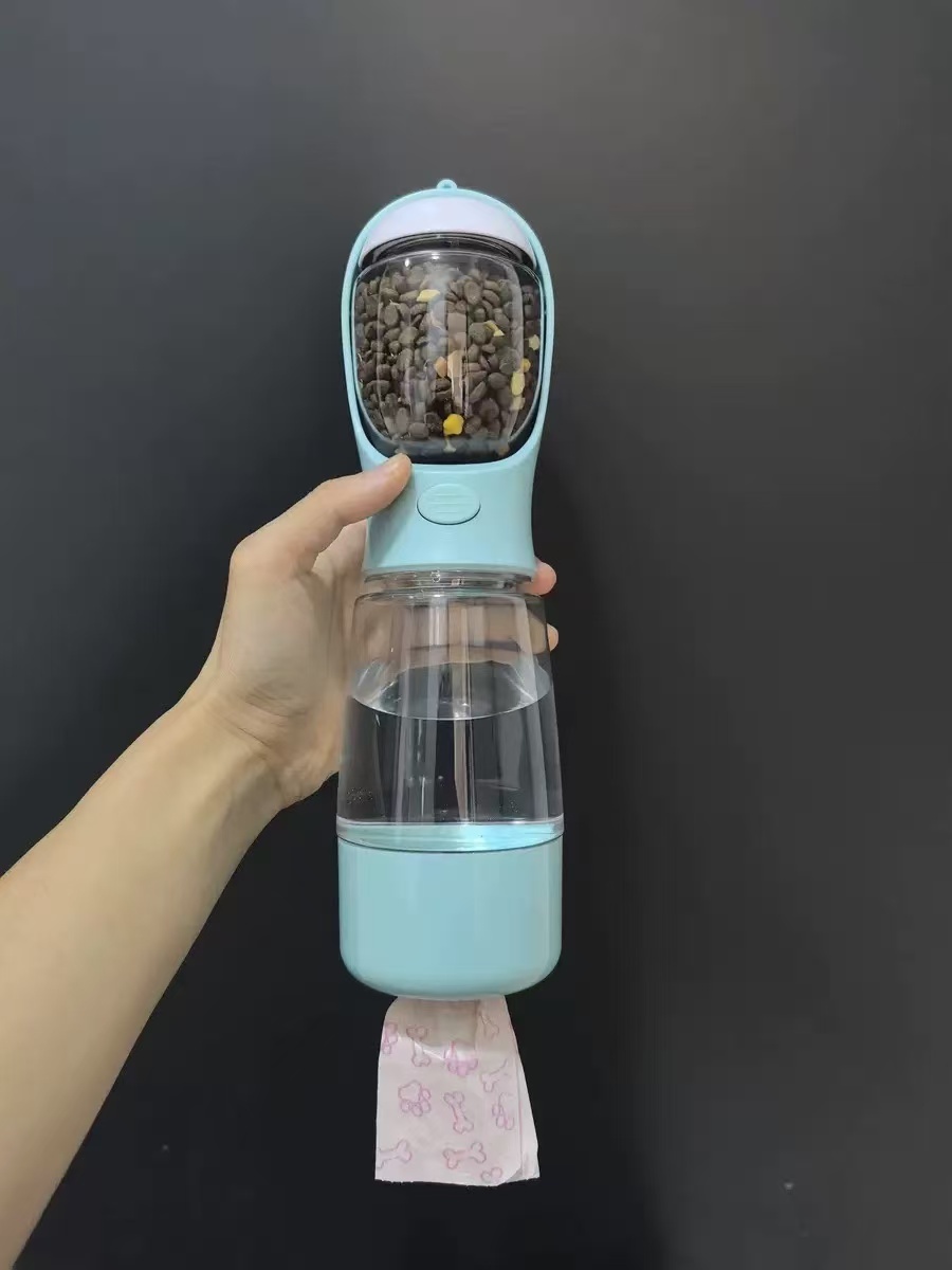 400 mL d'eau + 150 g de nourriture 3-en-1