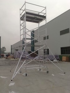 Andamio móvil de aluminio de torre de andamio multiusos barato chino
