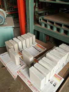 Molde de bloques de plástico de construcción, máquina de fabricación de ladrillos de plástico reciclado entrelazado, maquinaria de fabricación de ladrillos de reciclaje de plástico residual - Product Image 6