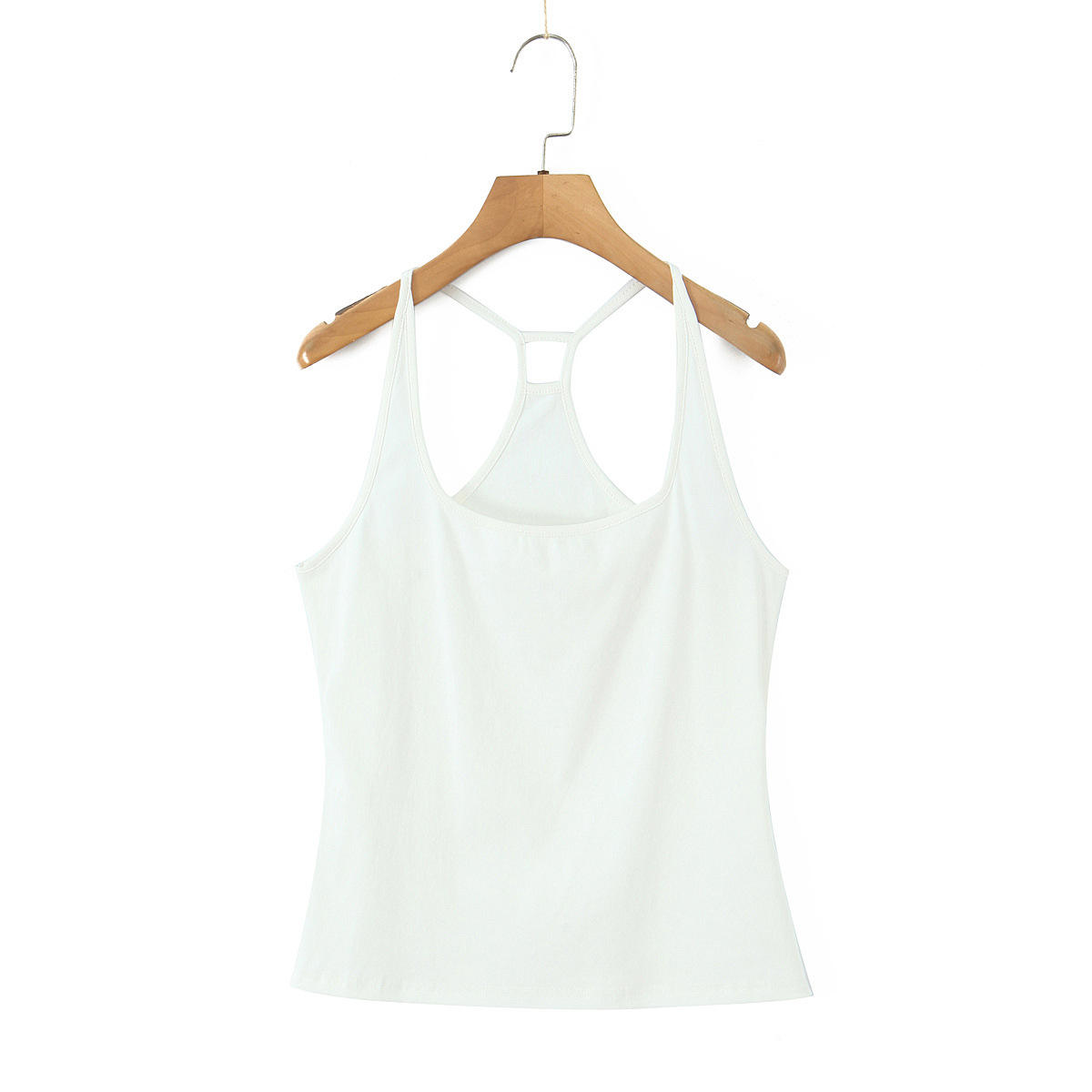 เสื้อกล้ามสีขาว