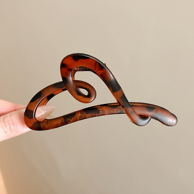 2 tortoiseshell heart-shaped hair clips-11 cm
