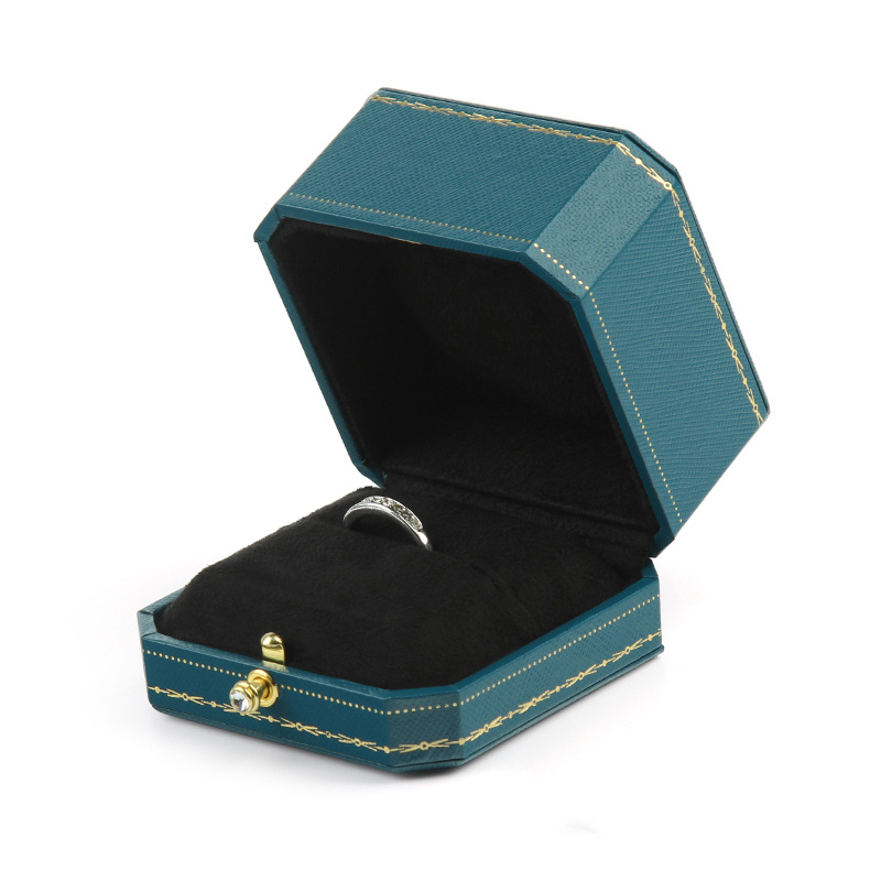 Green ring box
