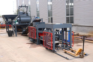 เครื่องผลิตบล็อกกลวง QTJ4-18 <span class=keywords><strong>YouTube</strong></span> เครื่องทำบล็อกคอนกรีตไฮดรอลิกอัตโนมัติ - Product Image 2