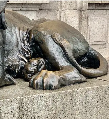 Nuevo diseño animal de bronce fuerte seguridad personalizada gran escultura de León cuadrada al aire libre