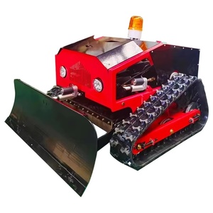 プロのリモートコントロールクローラー型芝刈り機ガソリングラスカッターフロントバケット付きゴム製品製造用