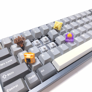 Caja CNC personalizada de alta calidad 70% Teclado mecánico con cable RGB juego gamer teclado ordenador Juegos Teclados mecánicos - Product Image 2