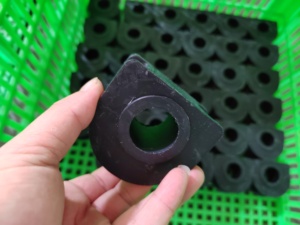 OEM 42431-70C00 Nafurancar Auto Engine Parts Control Arm Bush Stabilizer <strong>bar</strong> Bushings for <strong>Suzuki</strong> - Product Image 4
