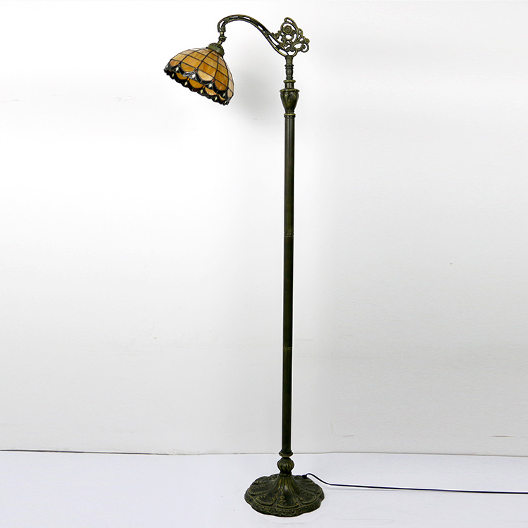 LongHuiJing 10Inch European tulip lampshade floor Lamp Living Room reading lamps Art stained glass floor lamps