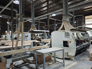 Việt Nam Top Rắn Gỗ Sồi Đỏ Cầu Thang Truyền Thống OEM/ODM Newel Bài Bằng Gỗ Cầu Thang Newels Với 1 Năm Bảo Hành - Product Image 3