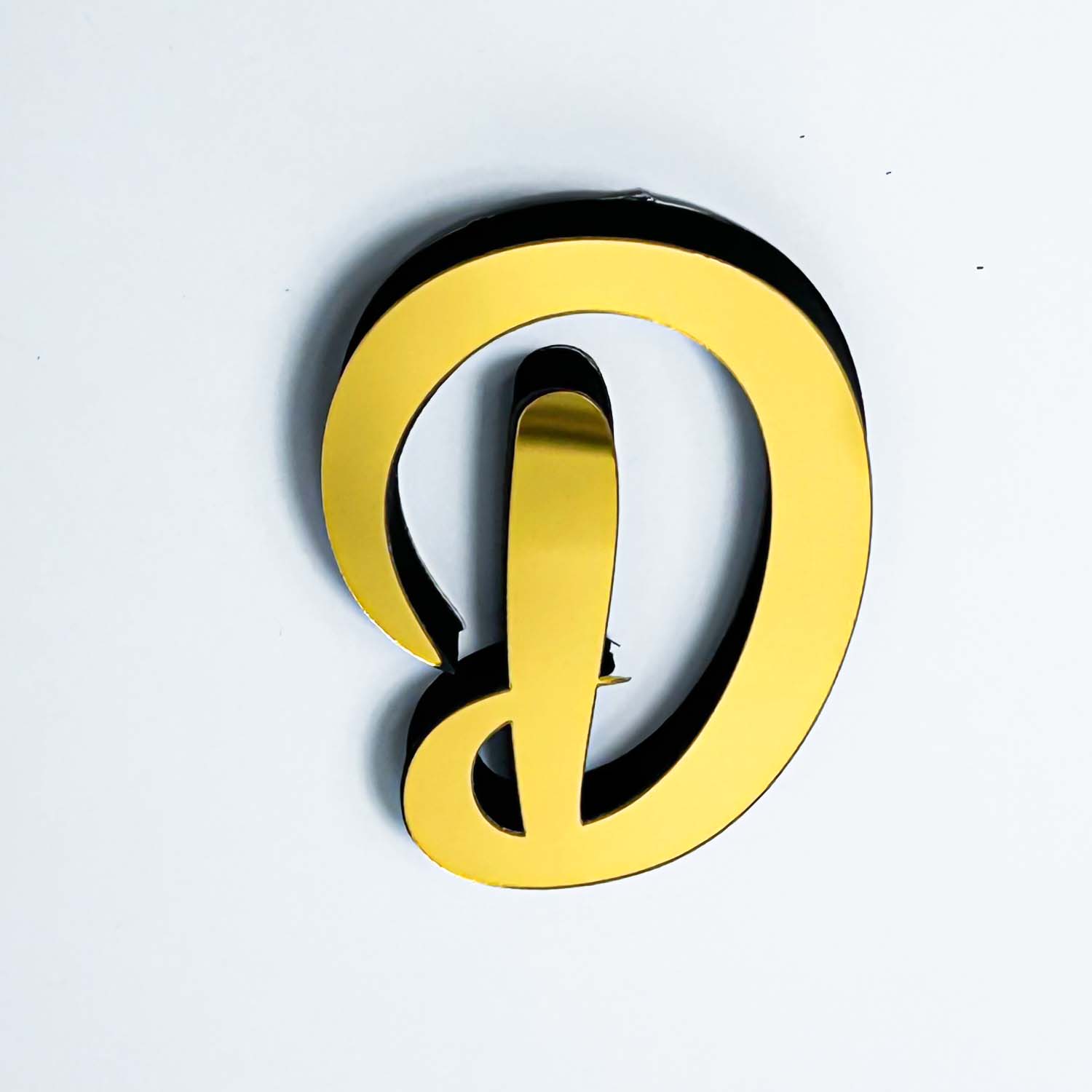 D