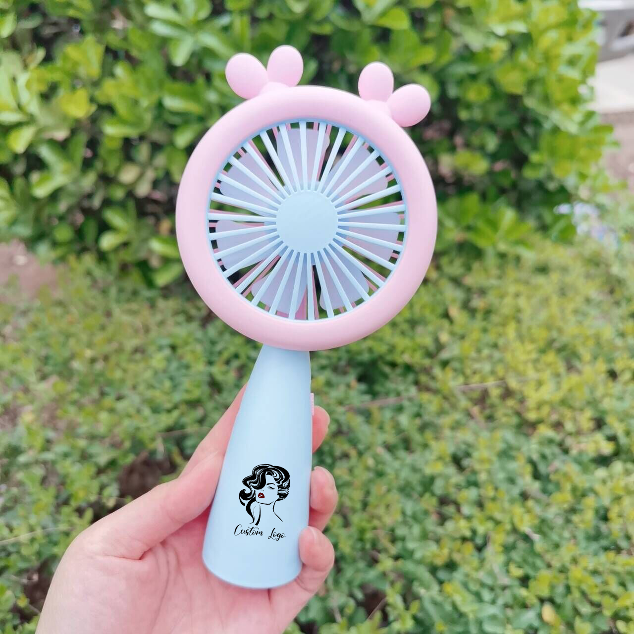 mini ventilateur bleu
