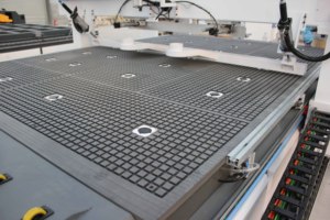 מכונת חיתוך ברק <span class=keywords><strong>cnc</strong></span> מכונת כרסום <span class=keywords><strong>cnc</strong></span> מחליף כלי אוטומטי 3 ציר 2130 atc חיתוך נתב <span class=keywords><strong>cnc</strong></span>