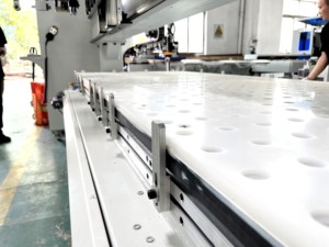 Panel de madera MDF CNC Nido Corte Enrutamiento Ranurado Taladradora Máquina anidadora - Product Image 4