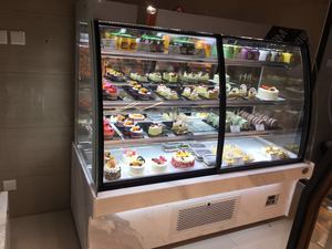 BREVIT Circular Arc Padaria Showcase Freezer Display Digital Equipamento de refrigeração a ar de dupla temperatura Modo Ventilador Bolo