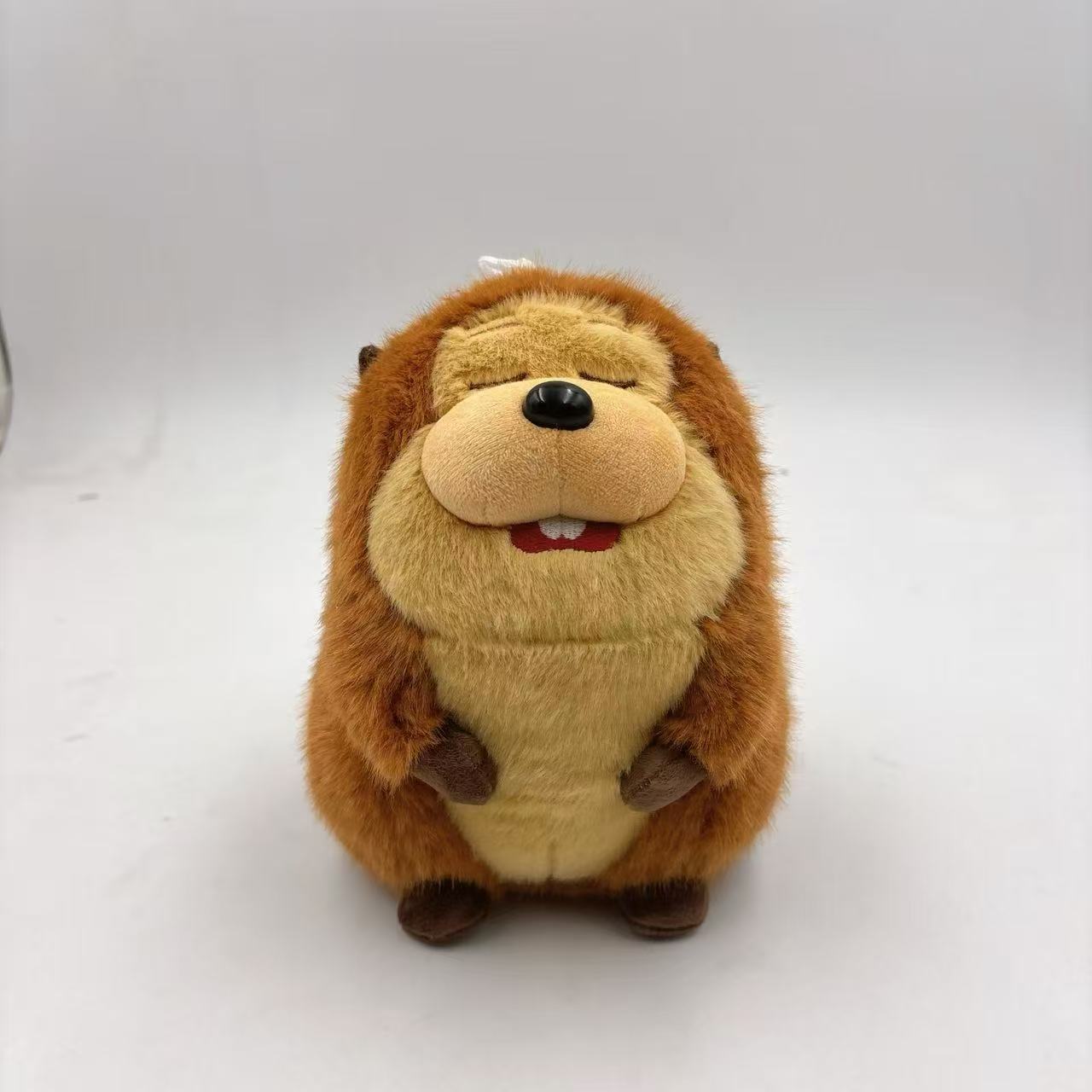 Peluche di castoro dagli occhi stretti da 20 cm