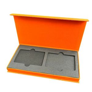 豪华定制品牌印刷金属信用卡盒礼包金箔和金属卡纸质证书 - Product Image 3
