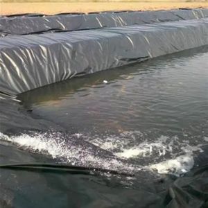 <span class=keywords><strong>HDPE</strong></span> ASTM GM13 2mm siyah astar su geçirmez geomembranlar gölet depolama madencilik su tankı için