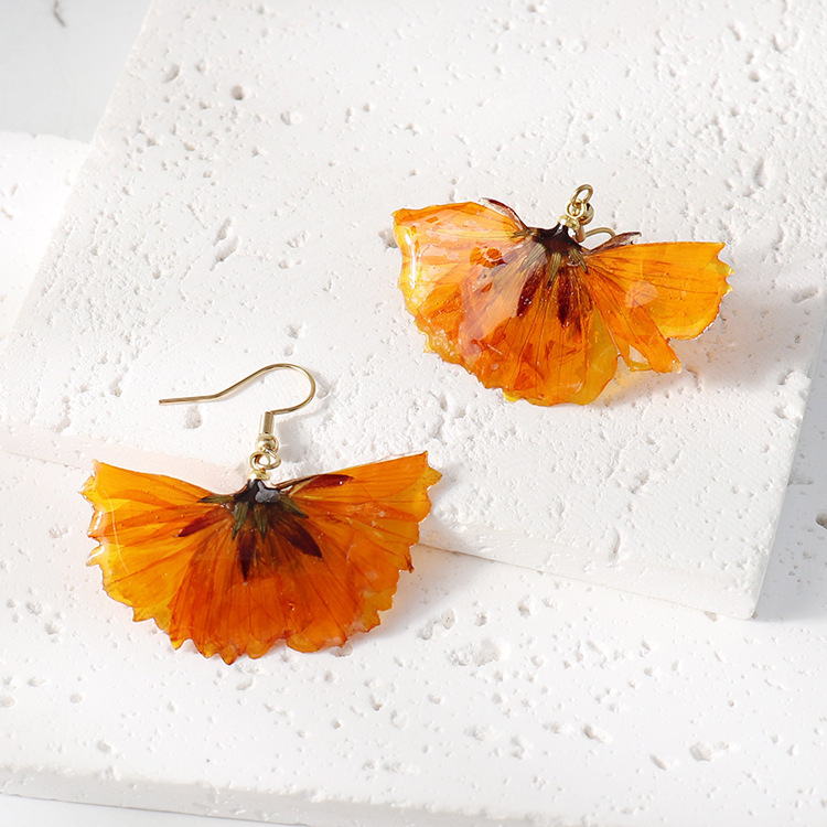 #4-dried flower-gold