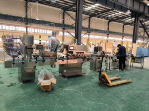 Directo de fábrica Multicanal Caramelo electrónico Efervescente Conteo embotellado Llenado Botella Tapado y etiquetado Línea de producción - Product Image 5