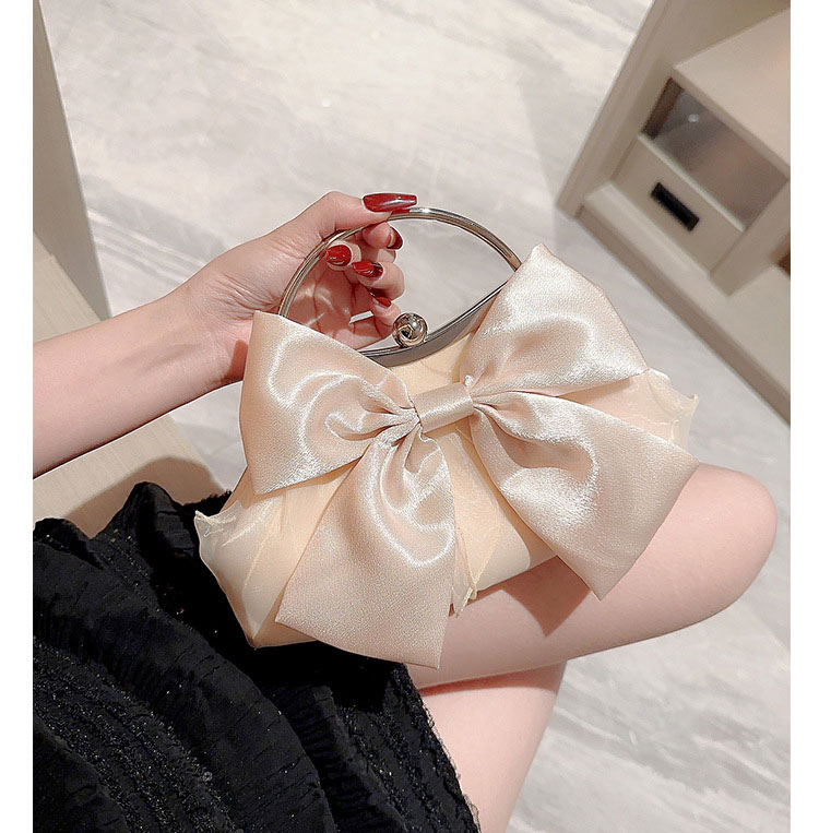 โกลเด้น