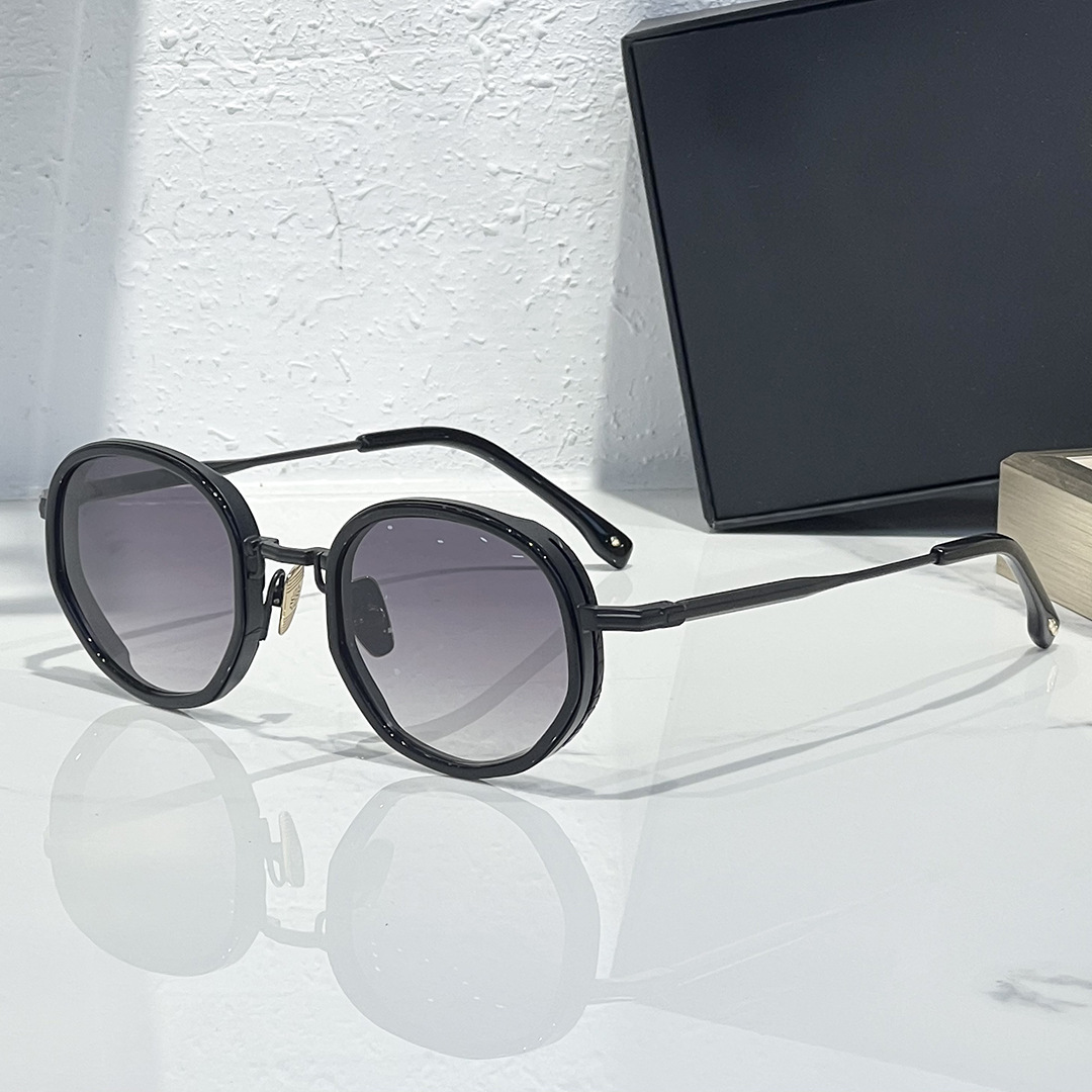 Black frame gradient gray