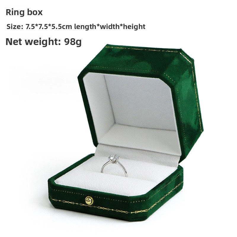 Dark green ring box