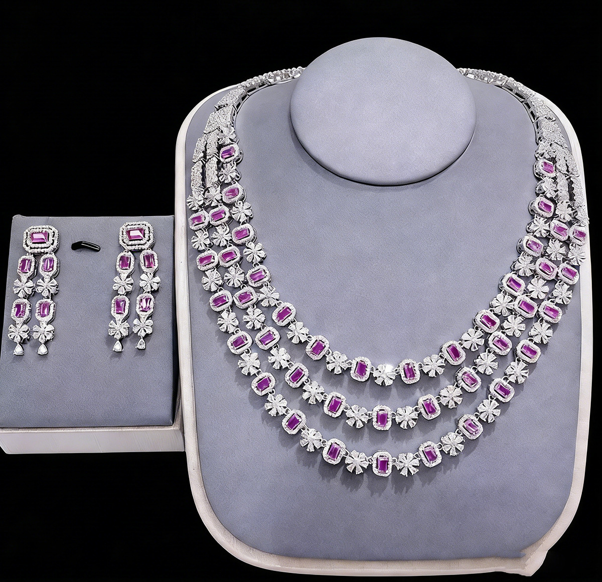 Collier-boucles d'oreilles en pierre rouge sur fond argenté