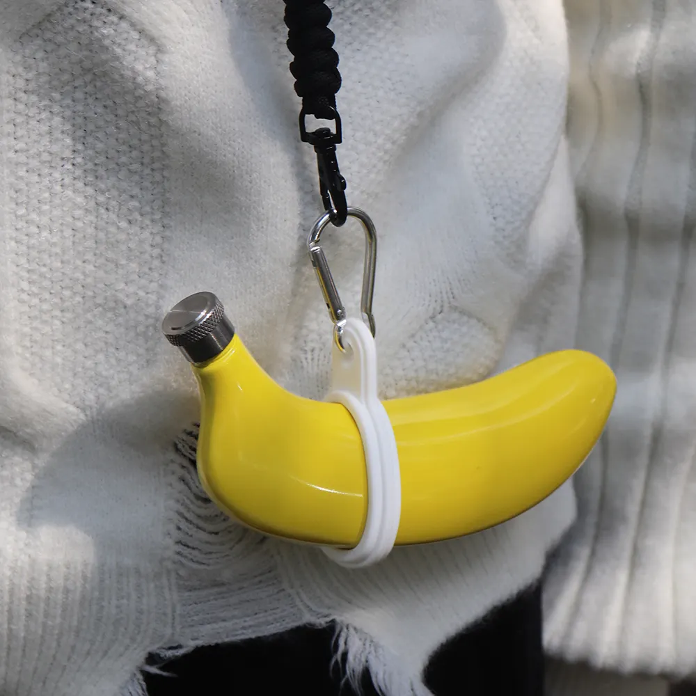 ขวดสะโพกที่ไม่ซ้ําใคร การออกแบบผลไม้ ขวดกล้วยแบบพกพา ขวดสะโพกพกกระเป๋าสแตนเลสขนาด 5 ออนซ์
