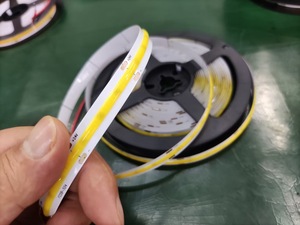 12v גמיש רצועת תאורה בצבע לבן ענבר צבע שלט רחוק מתג אלומיניום גוף אלומיניום עבור נוף 3 שנים אחריות ip20 מדורג