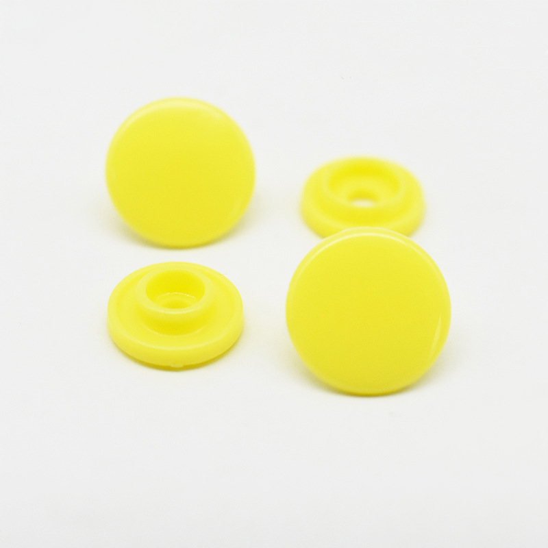 B7 yellow color