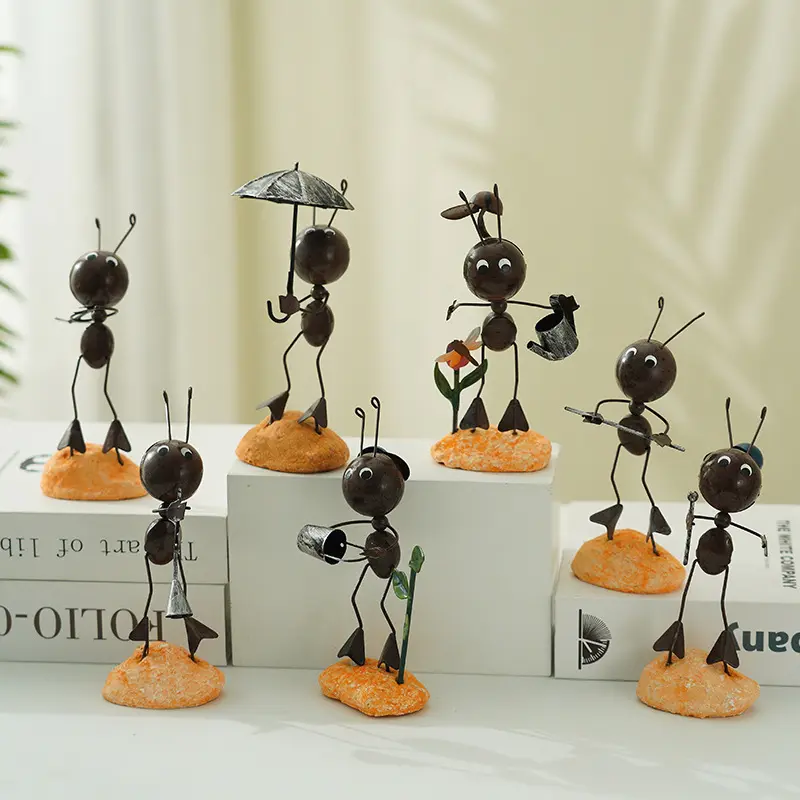Ornement de fourmi en métal Cadeaux Sculpture Figurine Animal Bureau Artisanat Décorations d'intérieur Décorations de salon