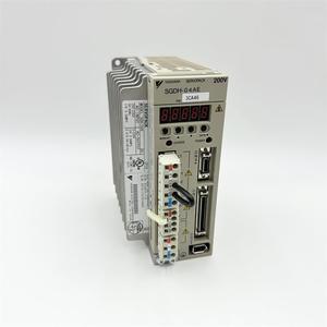プログラミングコントローラーYaskawaサーボモータードライブSGDH 04AE