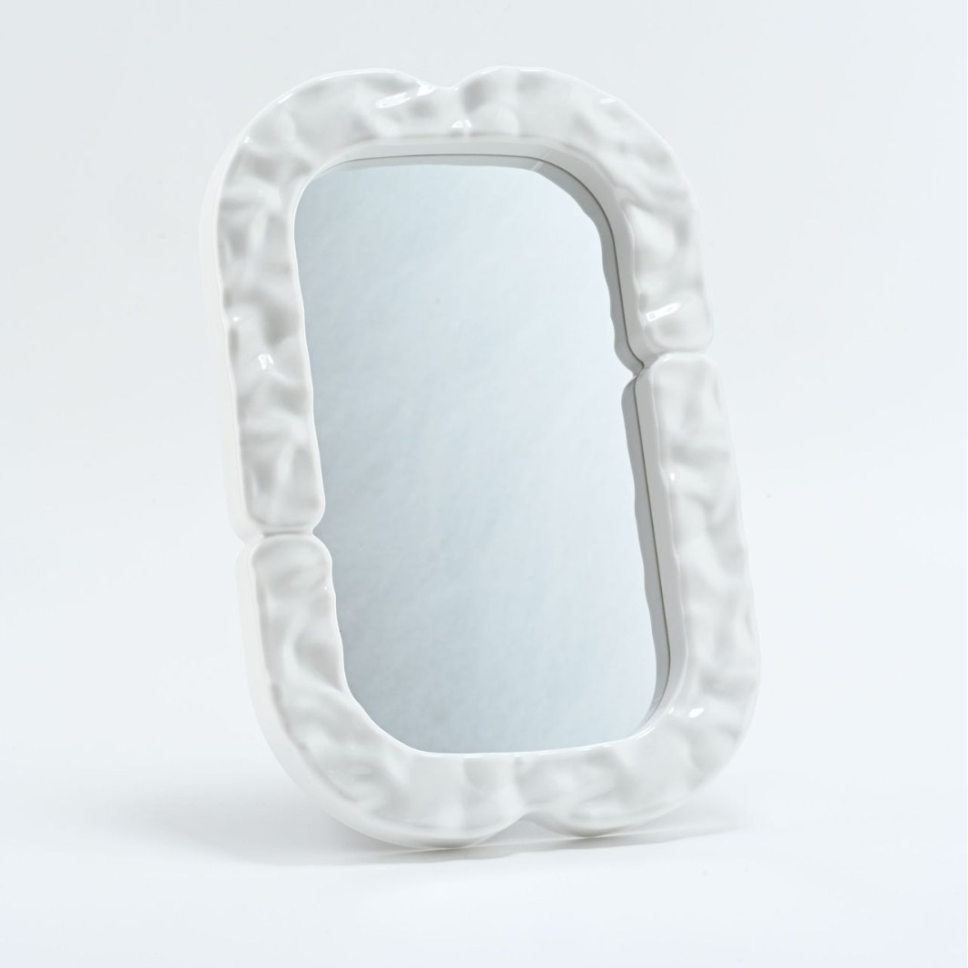 White,30*20.2*2.4