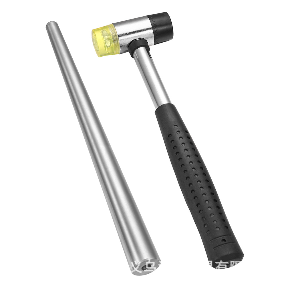 Martillo de goma con barra de hierro macizo.