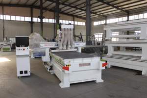 Four Heads Processing Woodworking Carpenter Machines Wood Milling Carving <strong>Cnc</strong> <strong>Router</strong> <strong>Cnc</strong> Machine for Wood 3d 2 Axis CE ISO9001 - Product Image 2