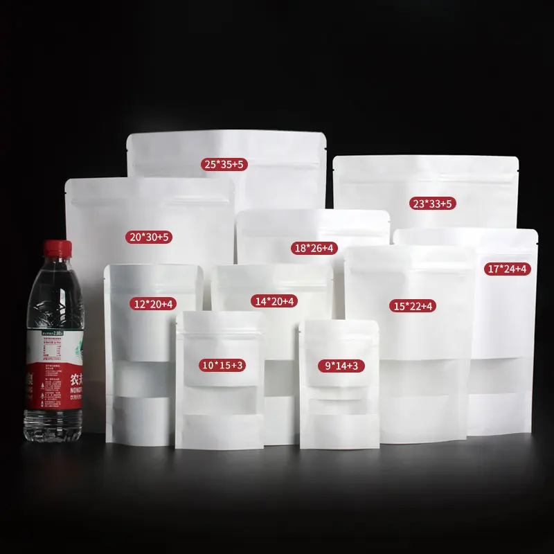 Campione gratuito personalizzato Logo personalizzato tutte le dimensioni Eco White Kraft Paper Stand Up sacchetti sacchetti con finestra opaca per tè noci caffè