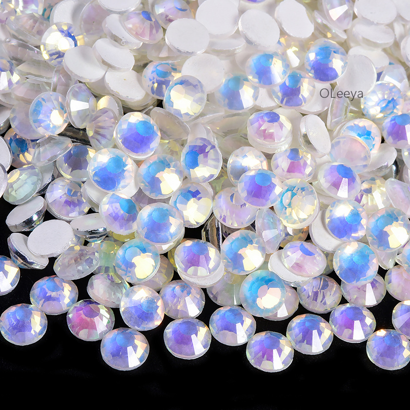 P113 Crystal Luminous opal