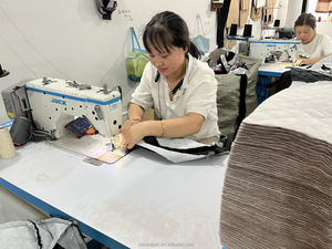 Safty Booster Autos itz für kleine mittelgroße Hunde Dickes Kissen Abnehmbare wasch bare Aufbewahrung taschen 2 Sicherheits gurte Hunde bett - Product Image 5