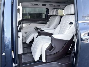 DenzaD9 <strong>2025</strong> Model DM-i Smart Driving Edition 1020 4WD Premium EditionMPV - Product Image 5