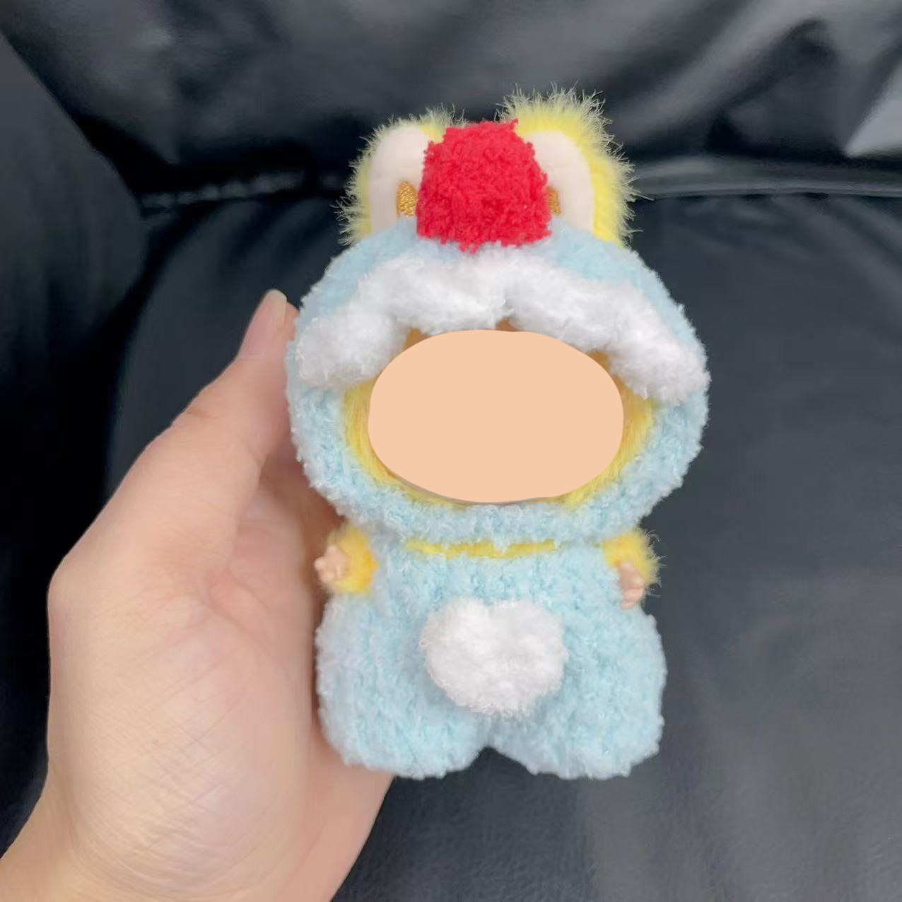 Conjunto de dinosaurio azul (muñeca no incluida)