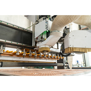 Auto 1328 2240 <span class=keywords><strong>ATC</strong></span> 3D Madeira Máquina <span class=keywords><strong>CNC</strong></span> <span class=keywords><strong>Router</strong></span> 4 Eixo Madeira Sólida <span class=keywords><strong>ATC</strong></span> <span class=keywords><strong>CNC</strong></span> <span class=keywords><strong>Router</strong></span> Máquina com Lâmina de Serra