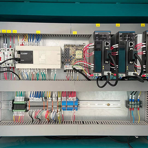 Nuevo Tipo de punzonadora CNC de extremo cercano - Product Image 2