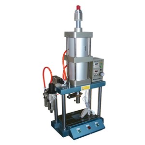 STNC自制TR-63/100/125E 200KG电力控制手脚操作小型气动气动打孔机 - Product Image 3