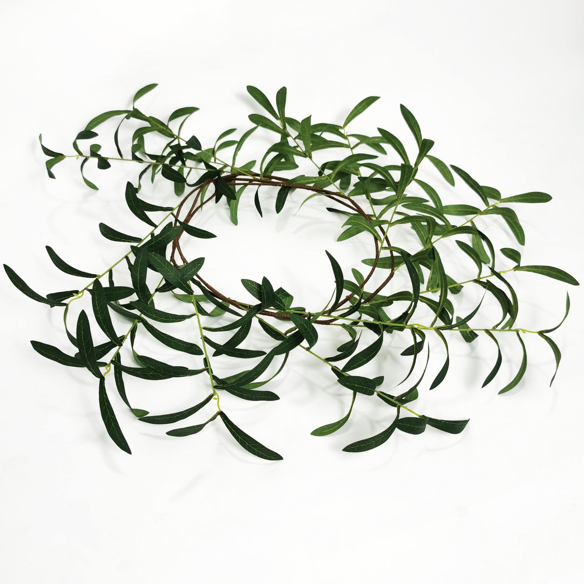 Hand-rolled olive vine dark