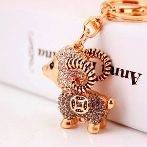 Wholesale Zodiac Crystal Lovely Rhinestone Goat Sheep Keychain Bling Purse Handbag Car Charm 3D Metal Sparkling Sheep <strong>Key</strong> Chains